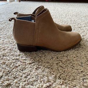Toms ankle bootie